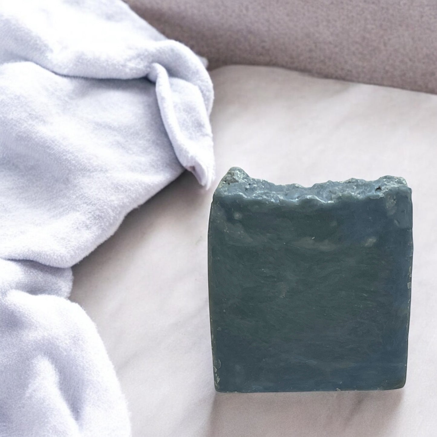 Handmade Soap with Hollister Breakline Fragrance – Fresh, Masculine & Invigorating Scent