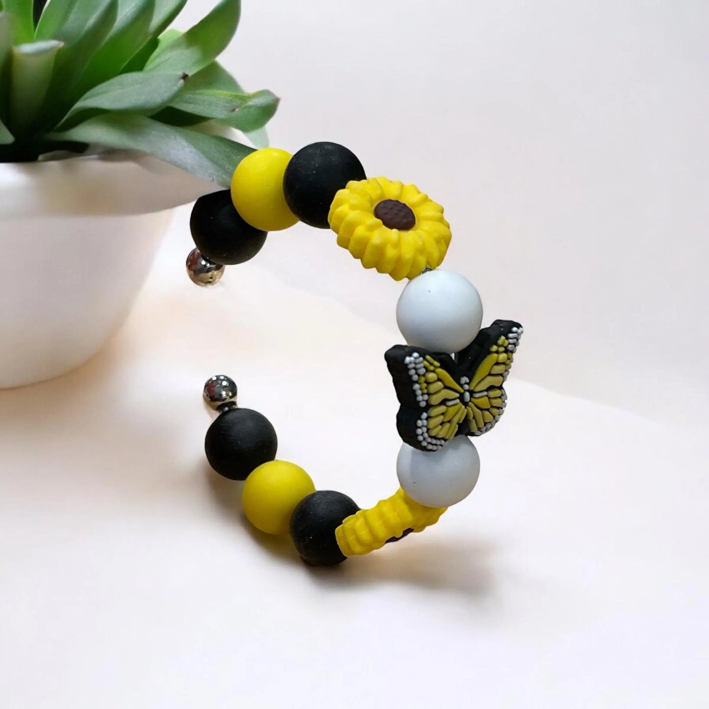 Boho Chic Beaded Bangle Bracelet with Flowers & Butterflies | Handmade Colorful Jewelry | Unique Nature-Inspired Bracelet